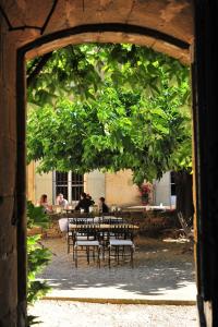 Hôtel Domaine Des Escaunes 5 Rue Des Bourgades 30210 Sernhac Languedoc-Roussillon