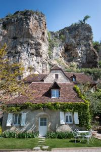 Hôtel Domaine Les Falaises - Hôtel et Restaurant Gluges 46600 Martel Midi-Pyrénées