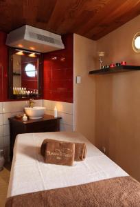 Domaine Saint-Roch Hotel Spa