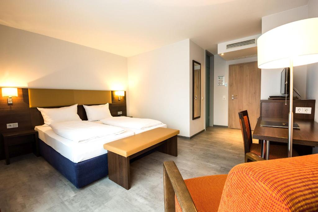 domus Hotel St.-Anna-Str. 31, 80538 Munich