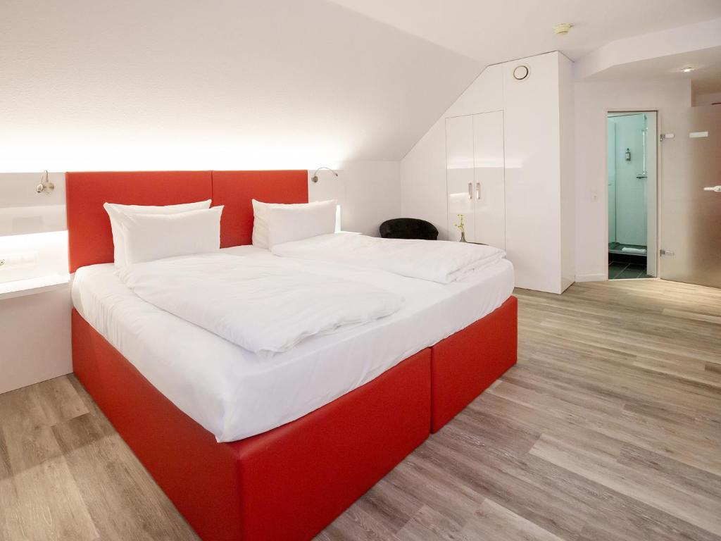 DORMERO Hotel Düsseldorf Gerresheimer Landstr. 40, 40627 Düsseldorf