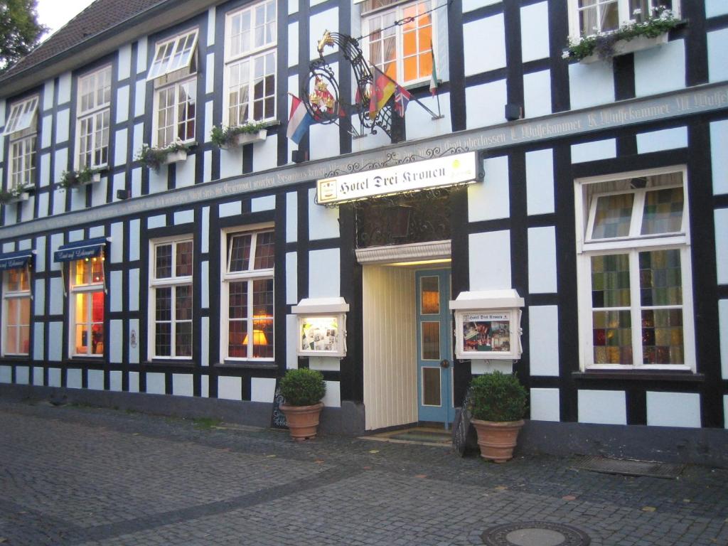 Hôtel Hotel Drei Kronen Landrat-Schultz- Str. 13-15, 49545 Tecklembourg