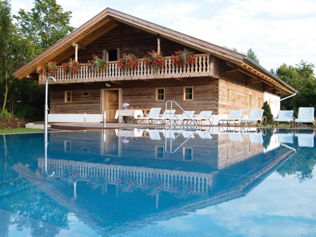 Hôtel Hotel Drei Quellen Thermalbadstraße 3-7, 94086 Bad Griesbach im Rottal