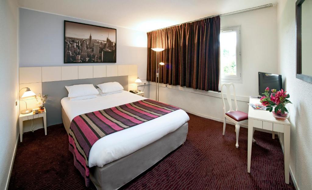 Hôtel Hotel du Golf Rosny 4, Rue de Rome, 93110 Rosny-sous-Bois