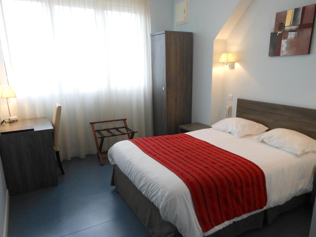 Hôtel Hotel du Parc 5 Place Aristide Briand, 45110 Châteauneuf-sur-Loire