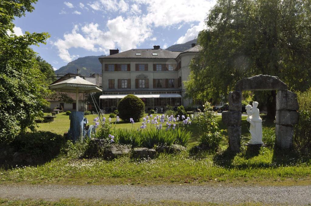 Hôtel Hotel Du Parc - Manoir Du Baron Blanc 5 Route D'albertville, 74210 Faverges