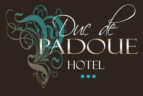 Hôtel Hôtel Duc De Padoue 2 place Padoue Corte