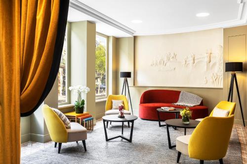 Hotel Ducs de Bourgogne Paris france