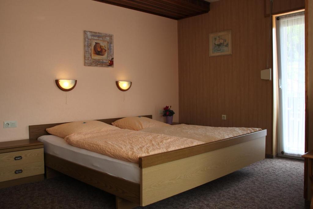 Hôtel Eifelhotel Malberg Am Annenberg 23 54655 Malberg
