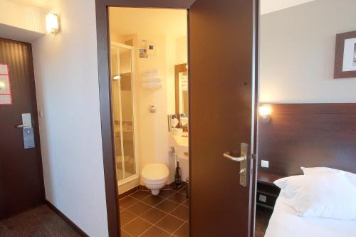 Enzo Hotels Cannes-Écluse by Kyriad Direct