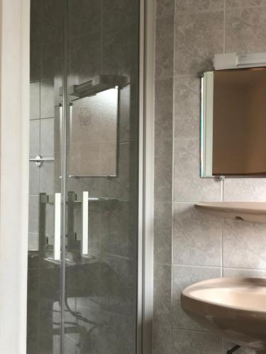 ENZO HOTELS NEUFCHATEAU by Kyriad Direct