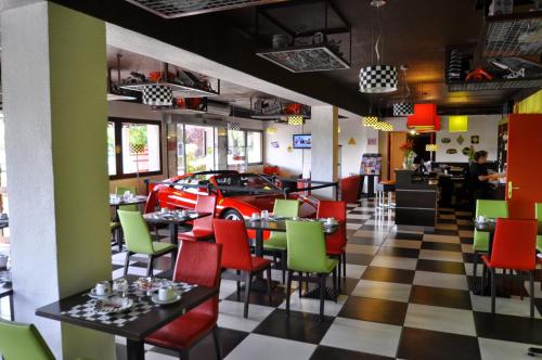 Enzo Hotels Vierzon by Kyriad Direct