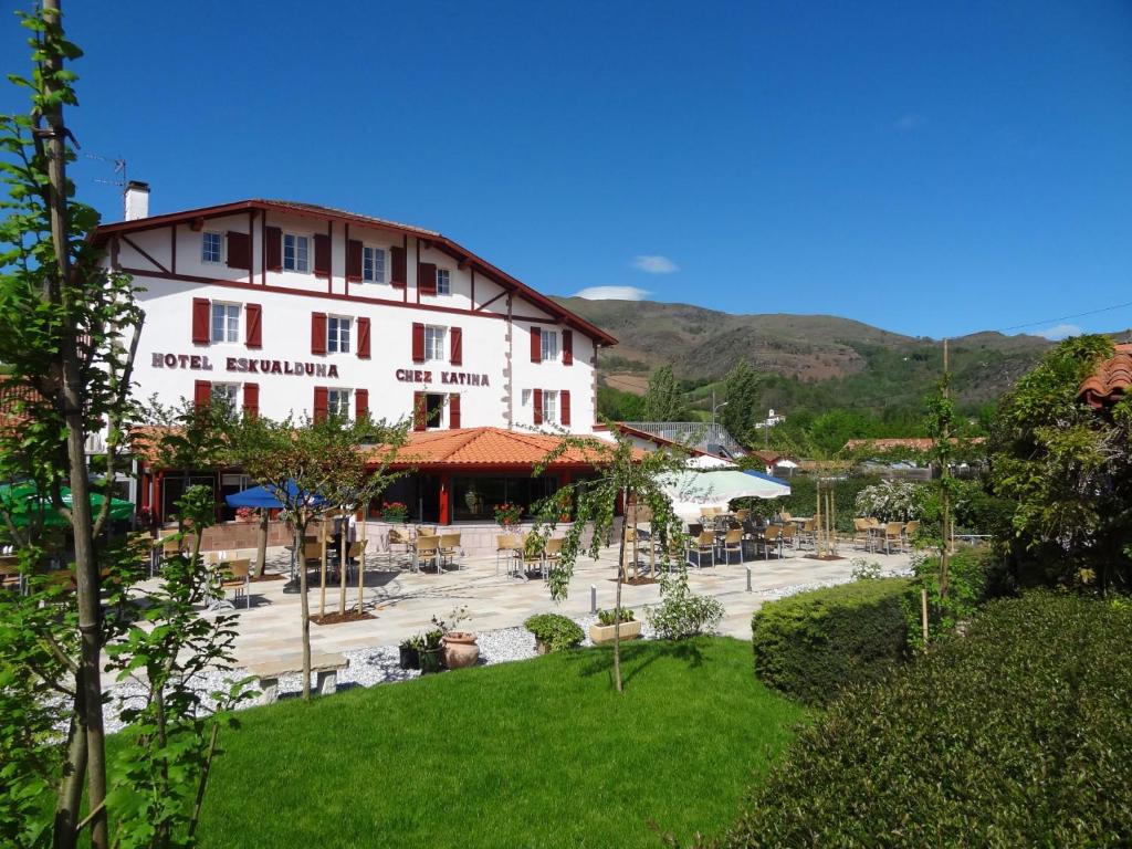 Hôtel Hotel Eskualduna Chez Katina Route de la Gare, 64780 Saint-Martin-dʼArrossa