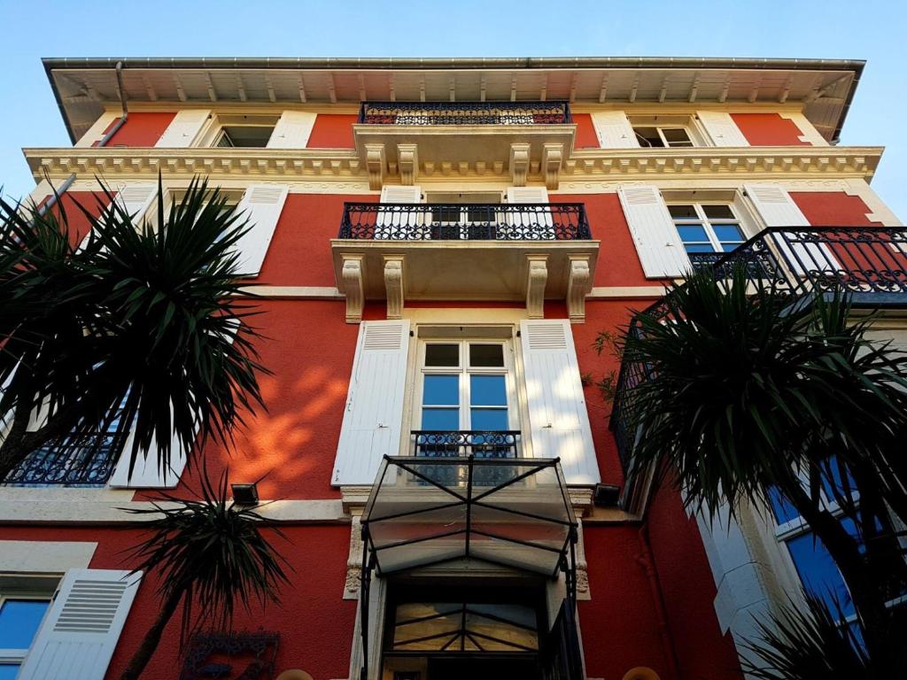 Hôtel Hôtel & Espace Bien-être La Maison du Lierre 3 avenue du Jardin Public, 64200 Biarritz