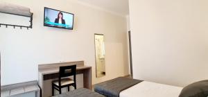 ESPERANCE HOTEL