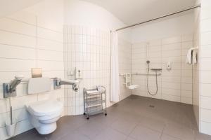 Hôtel euvea Freizeit- und Tagungshotel Bitburger Straße 21 54673 Neuerburg Rhénanie-Palatinat