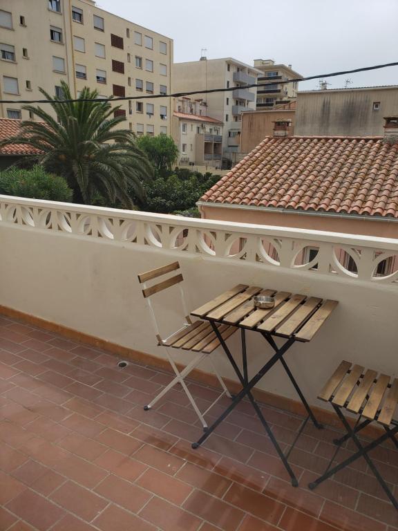 Hôtel Ezz'Hotel Canet 60 Boulevard Cassanyes 66140 Canet-en-Roussillon