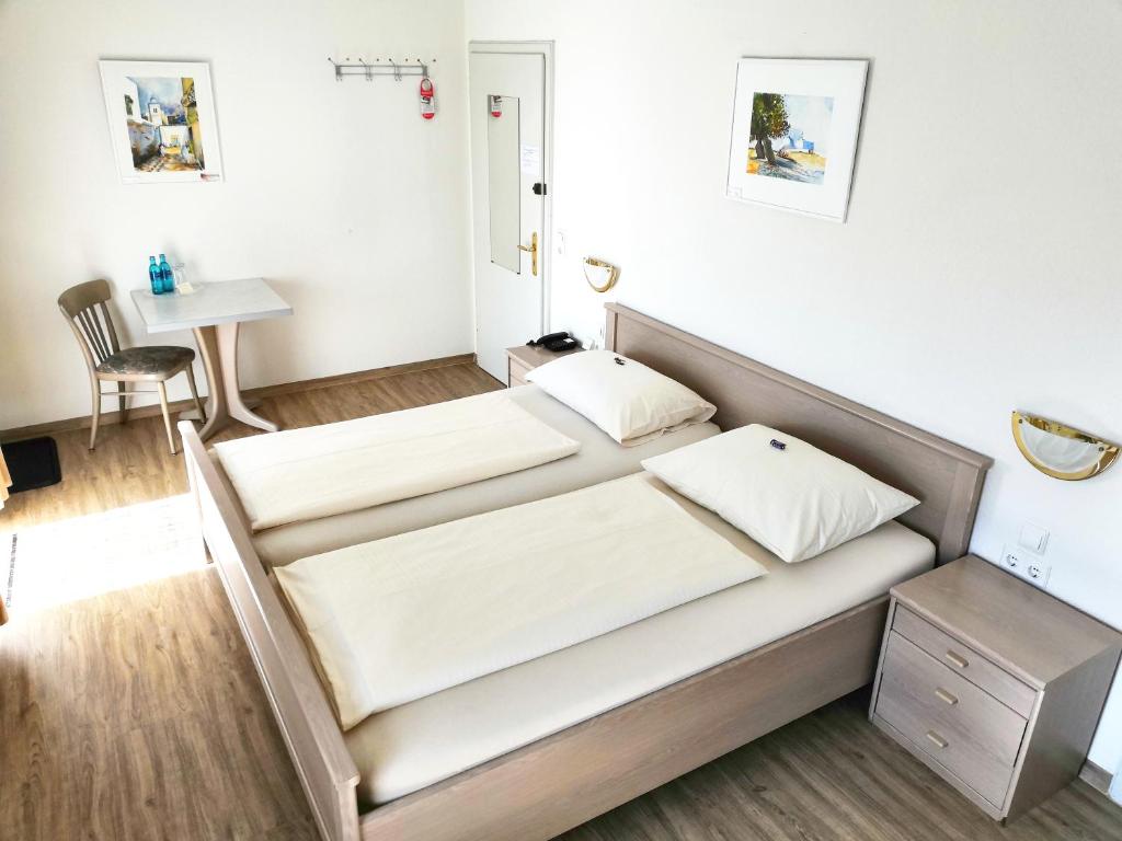 Hôtel Hotel Fantasie Eyber Str. 75, 91522 Ansbach