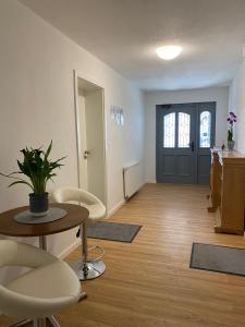 Hôtel Ferien & Business Apartments Hohenfels Ortsstraße 7 1 78355 Hohenfels Bade-Wurtemberg