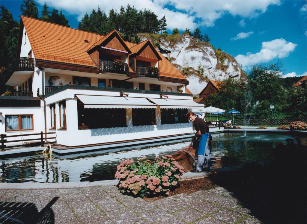 Hôtel Hotel Forellenhof Am Kurzentrum 3, 91278 Pottenstein