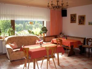 Hôtel Gaestehaus Grau Markgrafenstr. 107 91349 Egloffstein Bavière