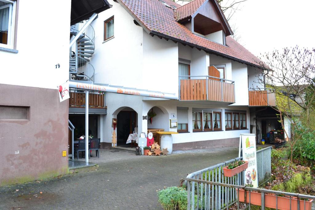 Gaestehaus Tagescafe Eckenfels Dorfstraße 14, 77797 Ohlsbach