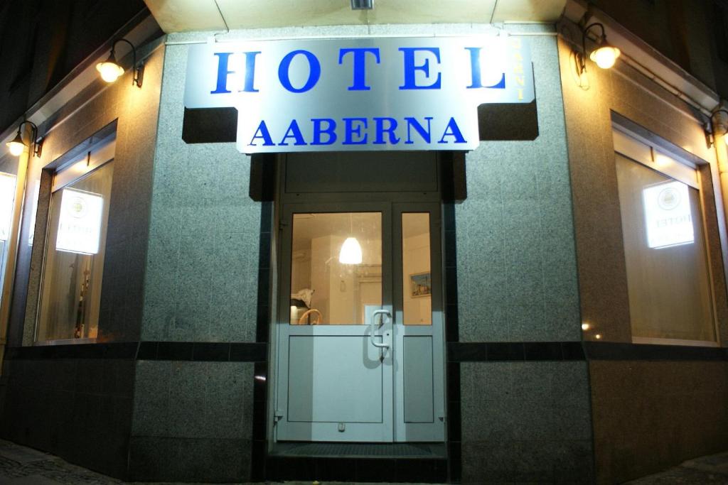 Hôtel Hotel Garni Aaberna Quitzowstraße 105, 10551 Berlin