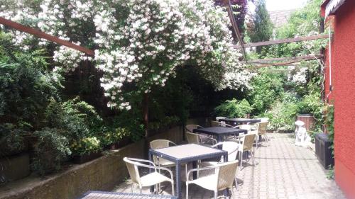 Hôtel Hotel Garni Altes Wirtshaus Fördergersdorf Tharandter Straße 9 Tharandt