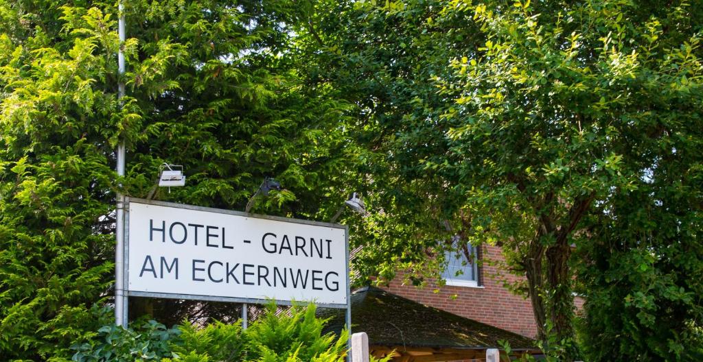 Hôtel Hotel Garni am Eckernweg Eckernweg 1, 29229 Celle