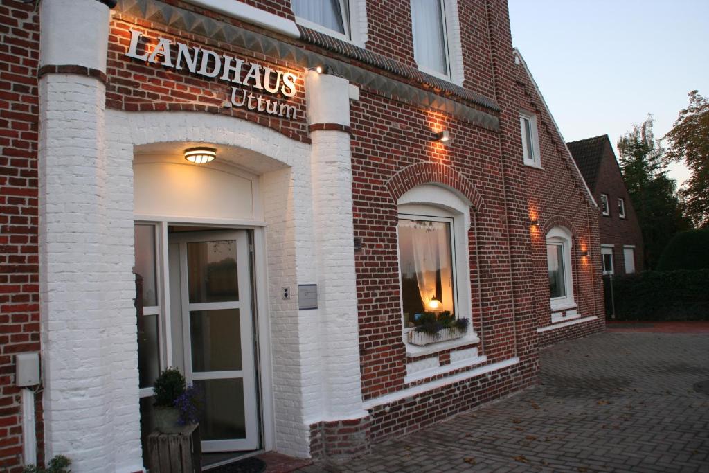 Hôtel Hotel Garni Landhaus Uttum Cirkwehrumer Strasse 1, 26736 Greetsiel