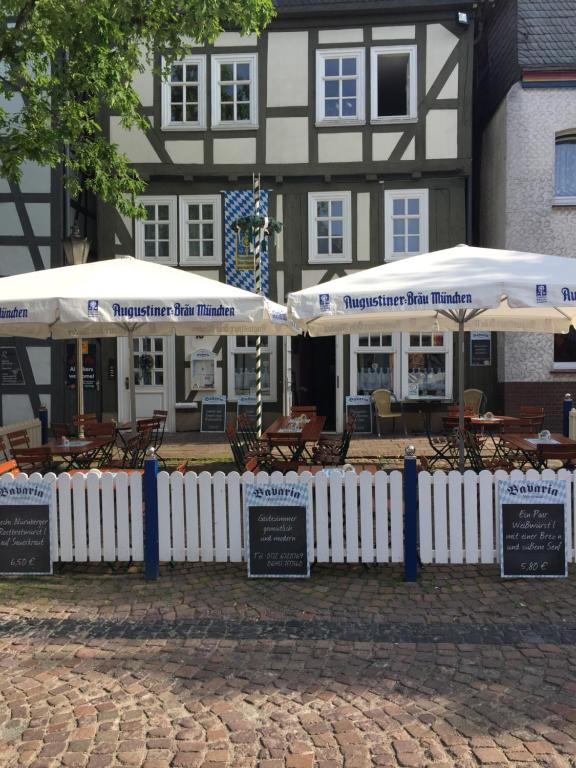 Hôtel Hotel & Gästehaus - Bavaria Wirtshaus - Frankenberg Eder Obermarkt 16, 35066 Frankenberg