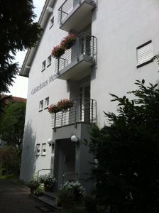 Hôtel Gästehaus Moser Burgunderstr. 19 79576 Weil am Rhein Bade-Wurtemberg