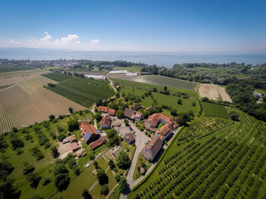 Gästehaus St Theresia Bodensee Moos 2, 88097 Eriskirch