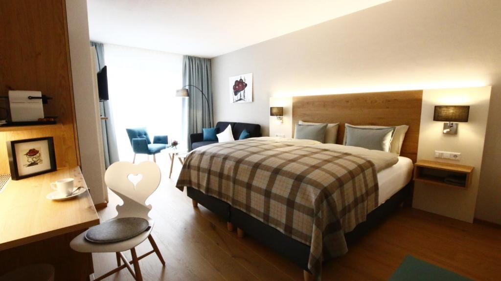 Gästezimmer Kamino St. Fridolinstr.1, 79837 Häusern
