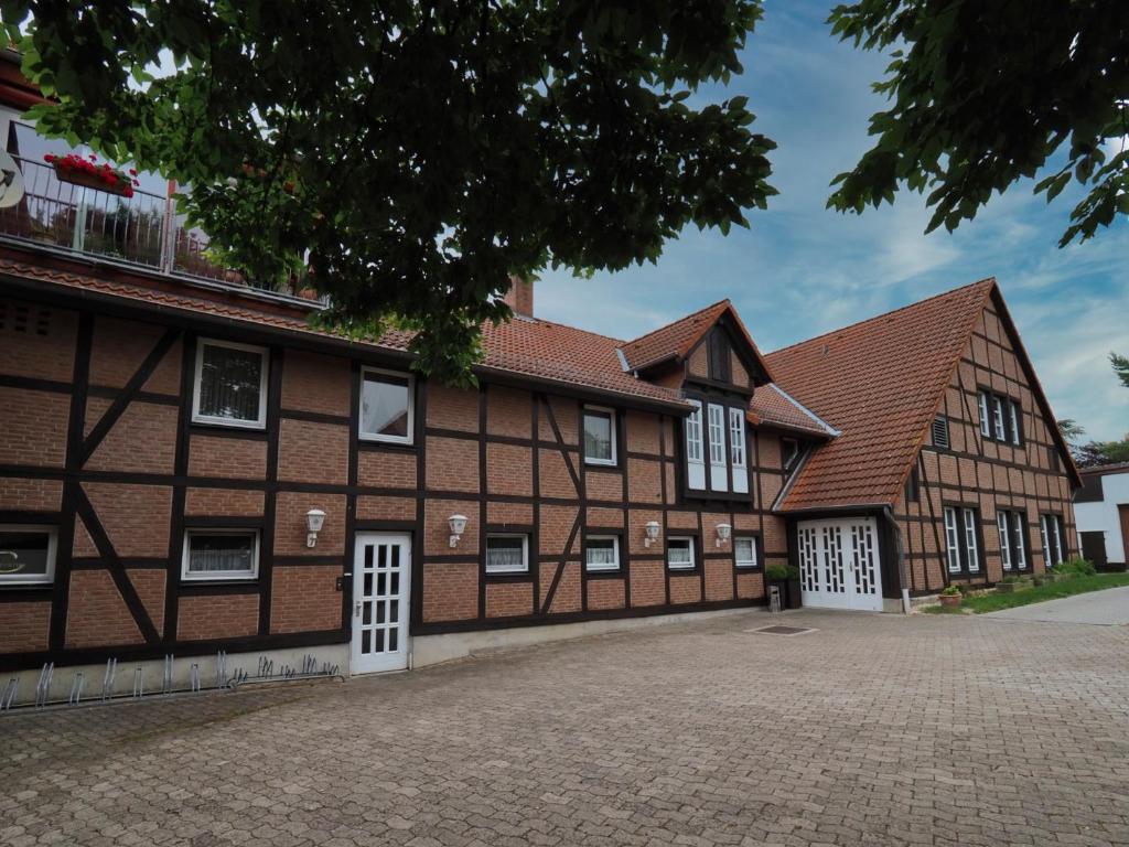 Hôtel Gasthof Erfurth Müllinger Straße 12 31319 Sehnde