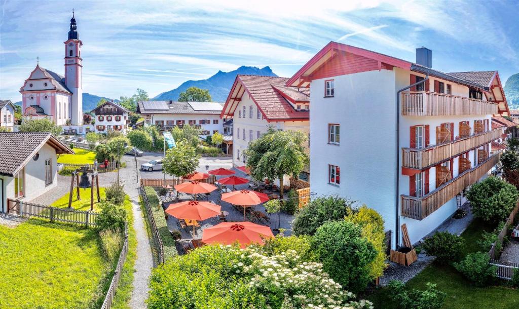 Gasthof-Hotel Dannerwirt Kirchplatz 4, 83126 Flintsbach am Inn