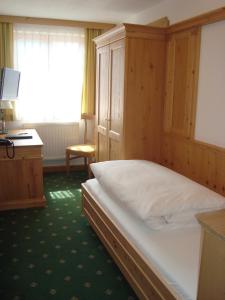 Hôtel Gasthof & Hotel Jägerwirt Hofmarkstr. 5 82544 Aufhofen Bavière