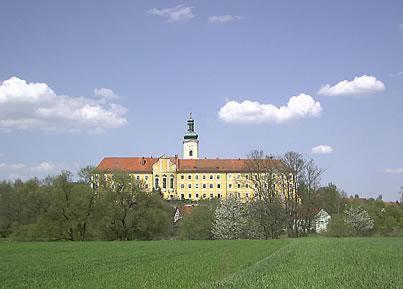 Gasthof Hotel Rückerl Am Prälatengarten 2-4, 93194 Walderbach