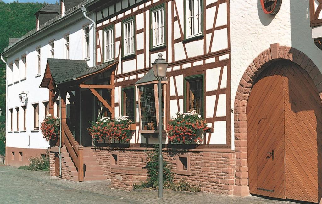 Gasthof Kern Am Dorfbrunnen 6, 65510 Idstein