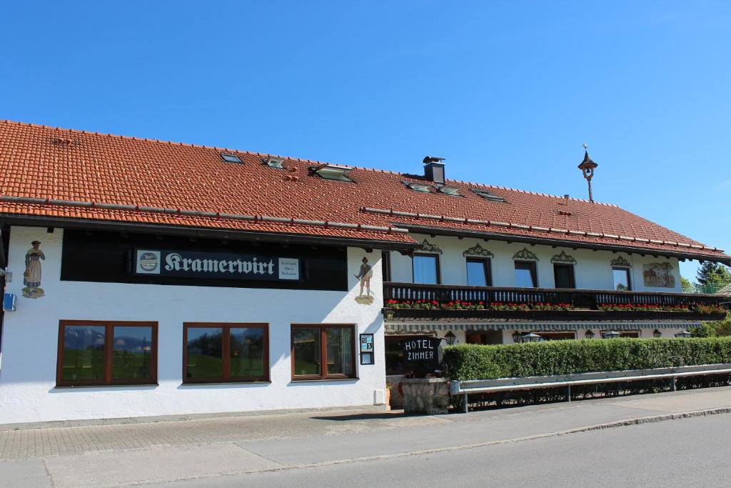 Maison d'hôtes Hotel-Gasthof Kramerwirt Wendelsteinstr. 1, 83737 Irschenberg