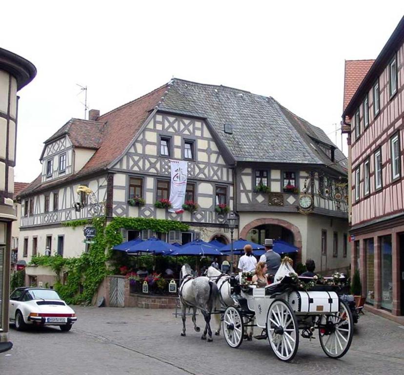 Hôtel Hotel Gasthof Krone Lohrtorstrasse 2, 97816 Lohr