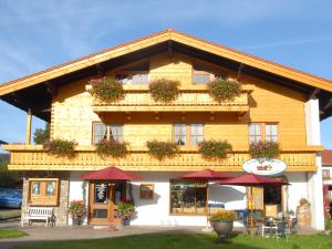 Gasthof-Metzgerei Hirschbichler - Chiemgau Karte