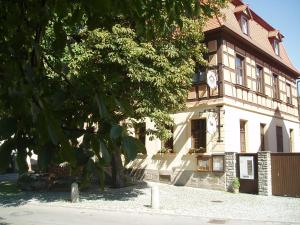 Hôtel Gasthof Pension Zum goldenen Hirschen Windsheimer Str., 2 91593 Burgbernheim Bavière