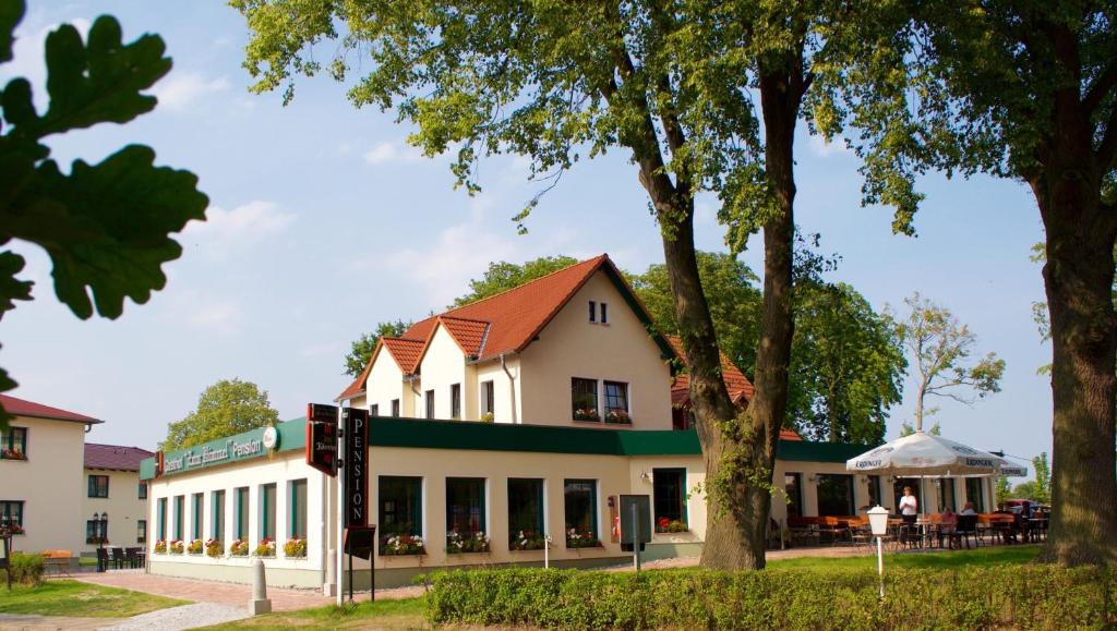 Gasthof & Pension Zum Himmel Greifswalder Chaussee 1, 17509 Rubenow