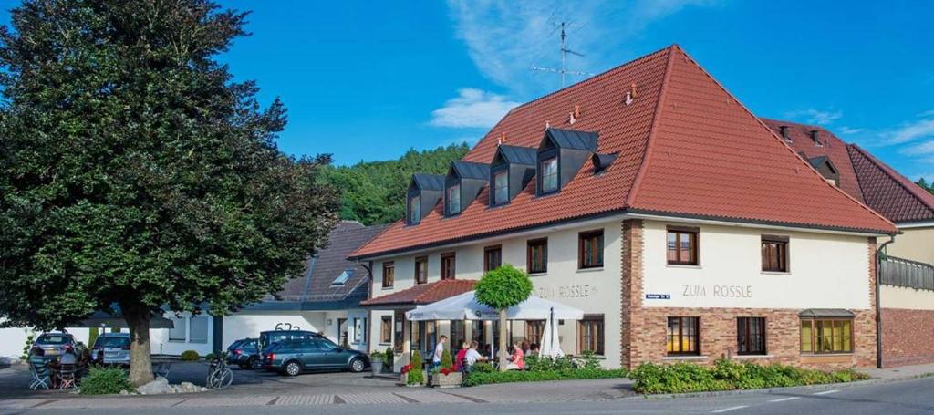 Hôtel Hotel Gasthof zum Rössle Memminger Str. 62, 89281 Altenstadt