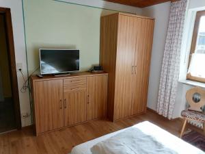 Hôtel Gasthof zur Post Kirchplatz 2 83137 Schonstett Bavière