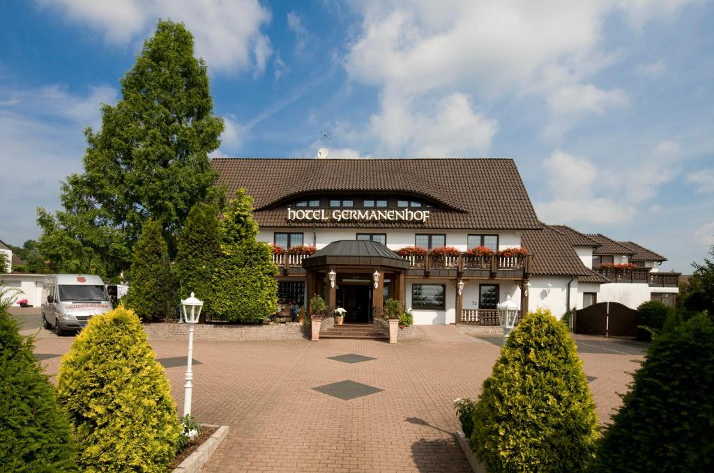 Hôtel Germanenhof Teutoburger-Wald-Strasse 29 32839 Sandebeck