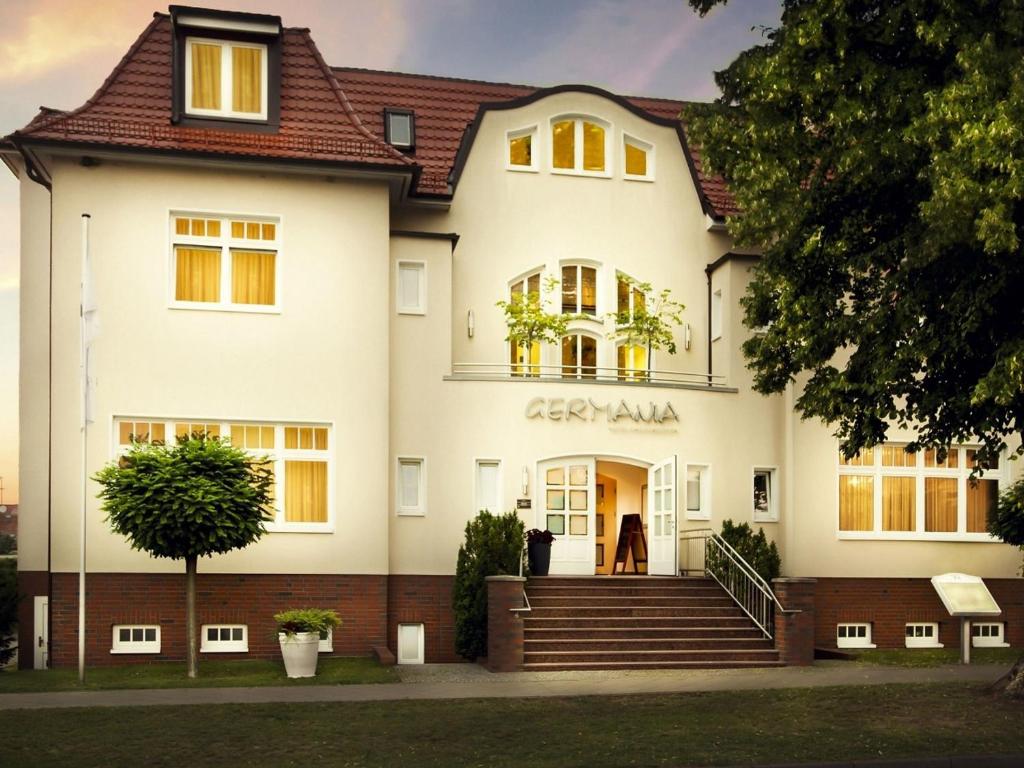 Hôtel Germania Hotel am Schlosspark Wilhelmsplatz 3 16945 Meyenburg