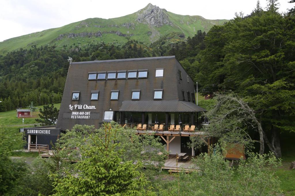 Gîte-Hôtel Le P'tit Cham 6 Route du Sancy, 63240 Le Mont-Dore