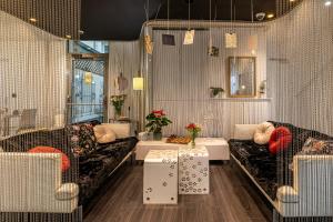 Glasgow Monceau by Patrick Hayat